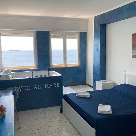 Suite Al Mare Taranto Bagian luar foto