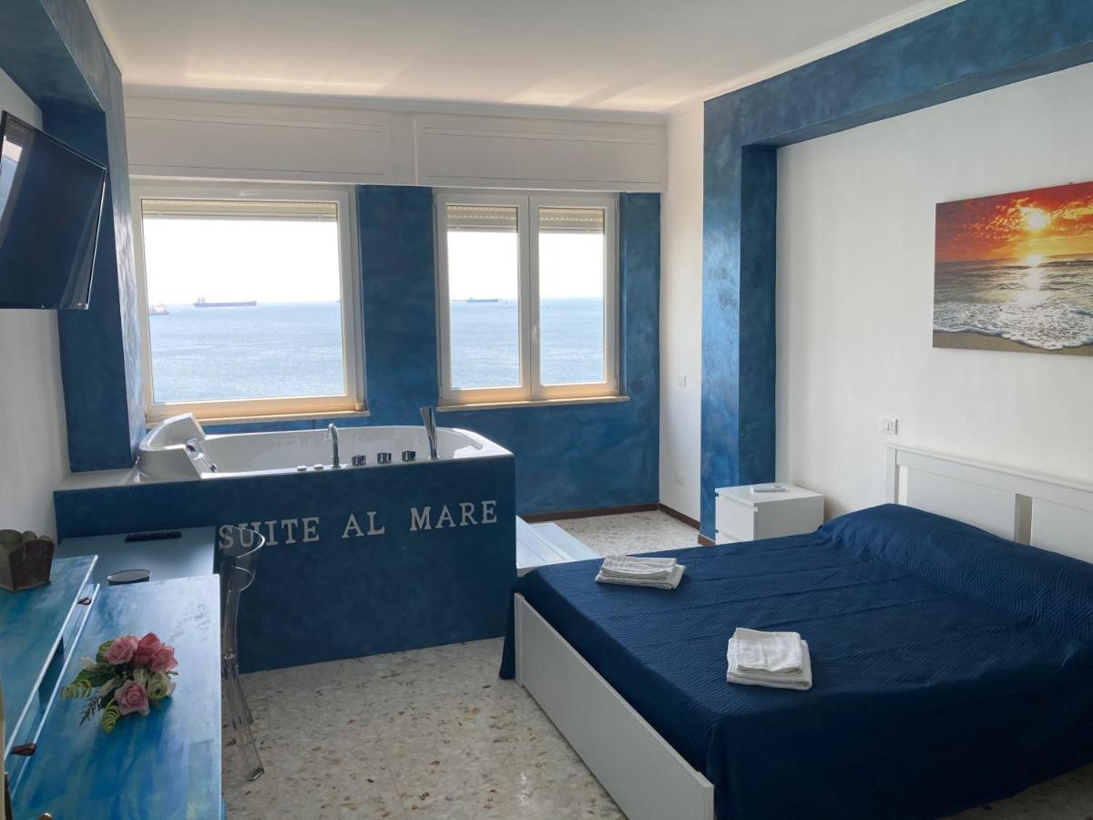 Suite Al Mare Taranto Bagian luar foto