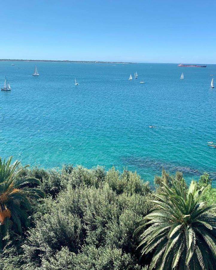 Suite Al Mare Taranto Bagian luar foto