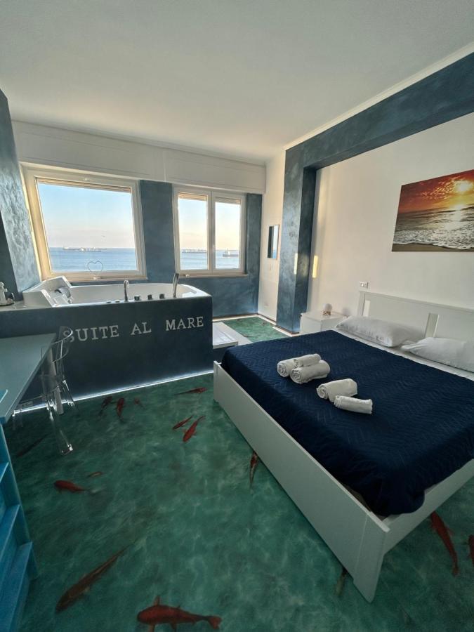 Suite Al Mare Taranto Bagian luar foto